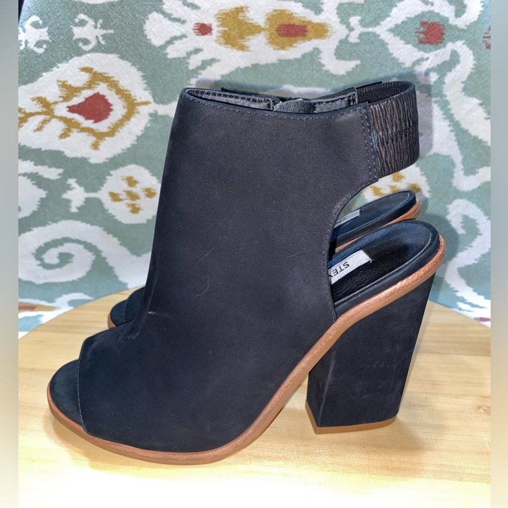 Steve Madden Black Suede Valencia Platform Sandals Size US 6.5